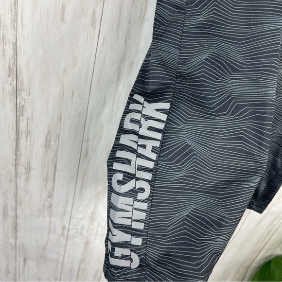 Gymshark Sport Tshirt Black Print Small - Picture 3 of 7